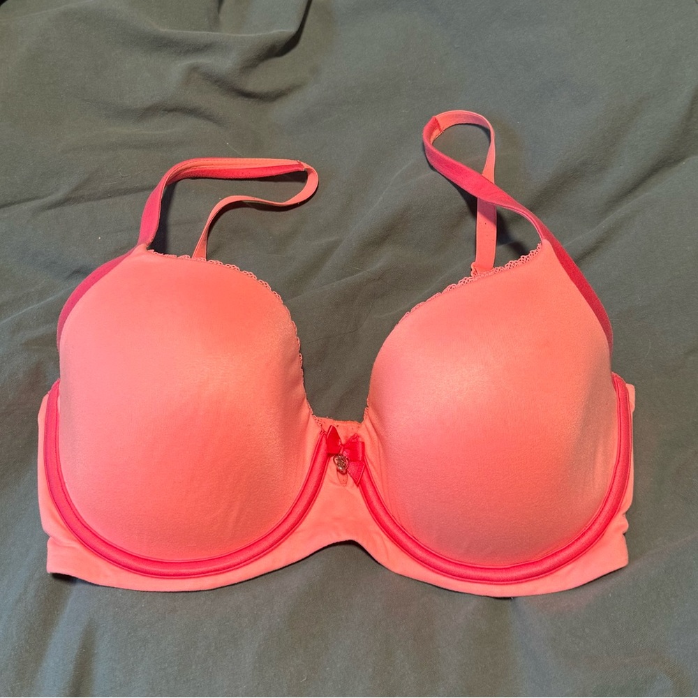 Victoria Secret Body Lined Bra